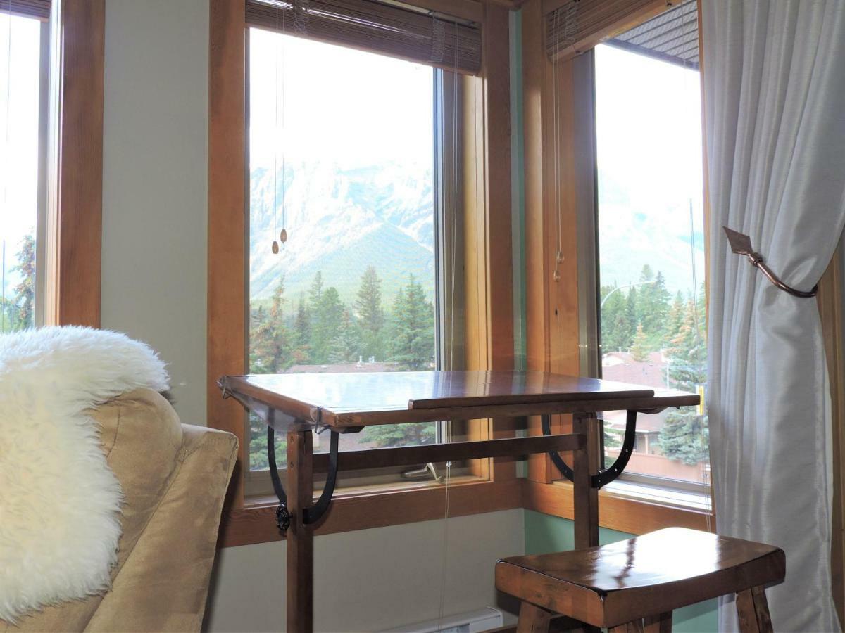 Fenwick Vacation Rental Open Hot Tub Glorious Mountain 2 Bedroom Канмор Екстериор снимка