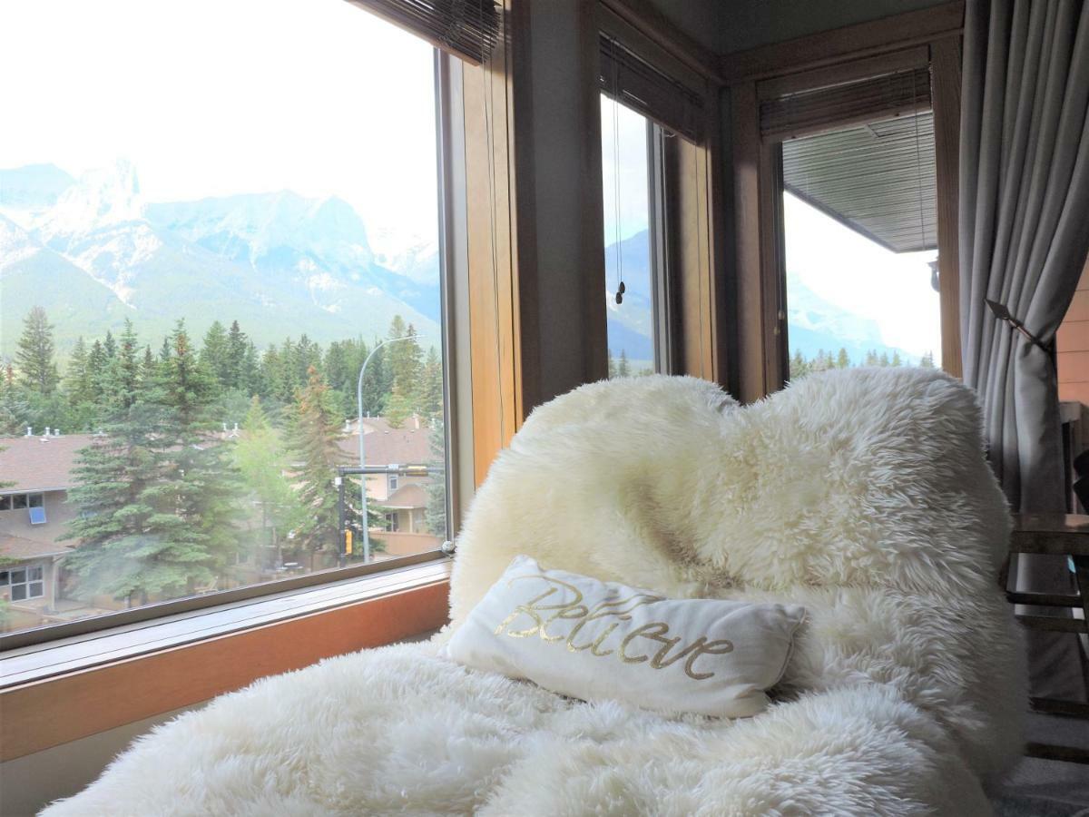 Fenwick Vacation Rental Open Hot Tub Glorious Mountain 2 Bedroom Канмор Екстериор снимка