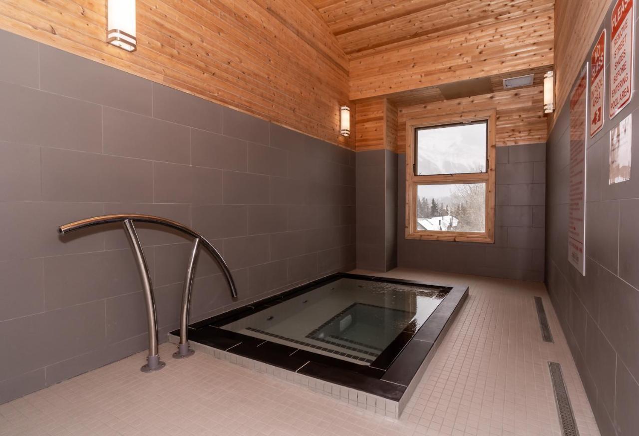 Fenwick Vacation Rental Open Hot Tub Glorious Mountain 2 Bedroom Канмор Екстериор снимка